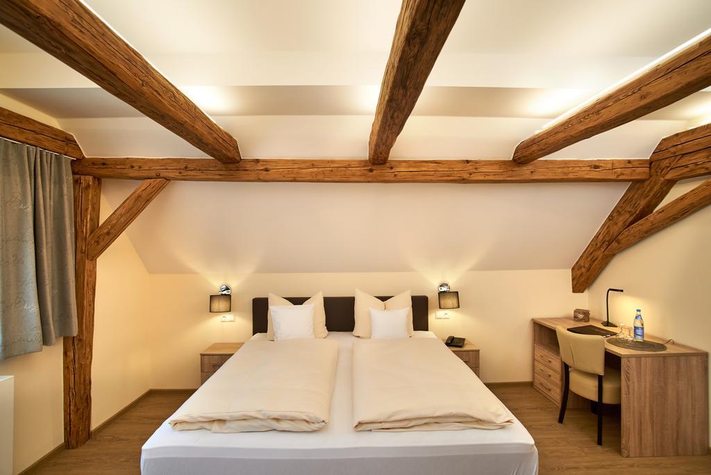 Gasthof Gigl Neustadt an der Donau Bagian luar foto
